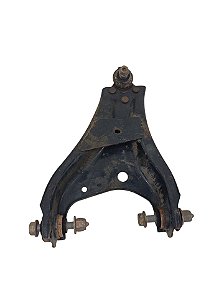 bandeja dianteira esquerda renault duster 2020