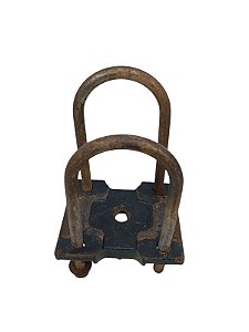 Suporte Grampo Feixe Mola Traseira esquerda Amarok 2011