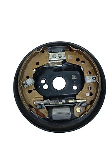 defletor sapata freio traseiro direito Fiat FASTBACK 2024