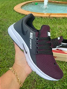 Tênis Nike Presto Cinza Bordo