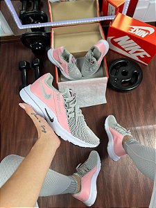 Tênis Nike Presto Rosa Cinza