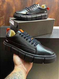 Tênis Boss Couro Preto Solado Preto
