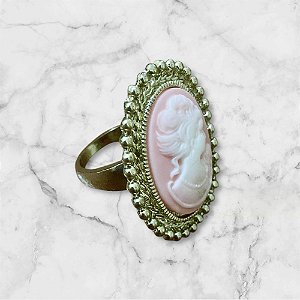 Anel de Resina Rosé com Base Dourada