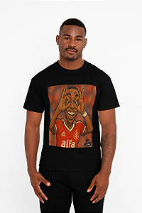 Camiseta "Kick Sneakers" Batman Colorado – Ricardo Mathias" 🦇🔴