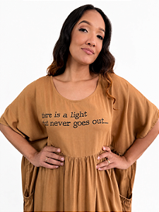 Vestido Balenciaga There is a Light - Camelo