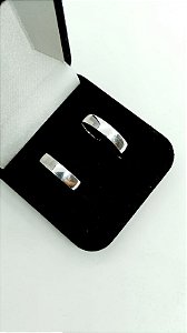 Aliança Tradicional Redonda 4mm de Prata 925