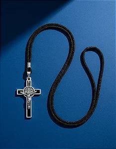 Colar Cordão Cruz Crucifixo (5cm) São Bento - Metal 40cm Preto
