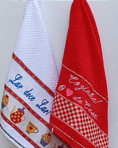 Kit com 2 Panos de Prato Döhler Piquinic Bordados – Cores Variadas