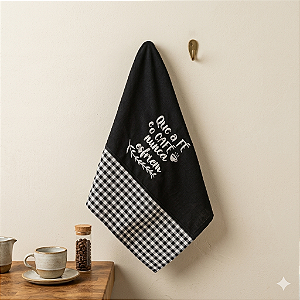 Pano de Copa Bordado Preto Xadrez