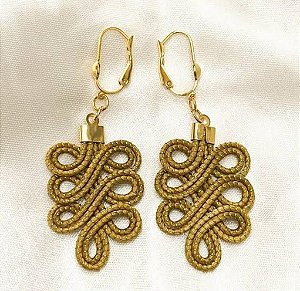 Brincos Flor infinito Hipoalergênico De Capim Dourado Biojóia Artesanal