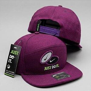 Nike Just Do It Magenta