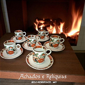 Conjunto de 6 Xícaras com pires para café em porcelana fina com motivos florais Emano, Brasil