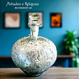 Garrafa Decorativa de Vidro Relevo Floral