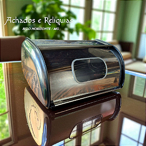 Porta Pão de design moderno e funcional. Ideal para manter seus pães frescos e protegidos. Leve e prático, perfeito para sua cozinha