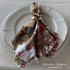 Conjunto com 8 Guardanapos de com estampados florais