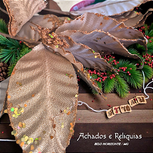 Enfeite de Natal Floral Bico de Papagaio Dourado