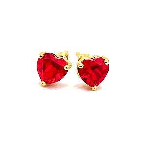BRINCO PEQUENO CORAÇÃO COM PEDRA VERMELHA EM OURO 18K
