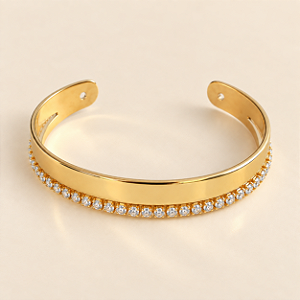 BRACELETE LISO RASGADO MEIO COM ZIRCONIA EM OURO 18K