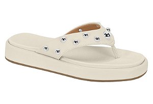 Tamanco Vizzano Flat Correia Com Tachas Calce Facil Branco Off