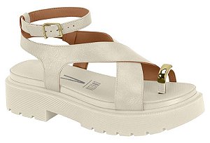 Sandalia Vizzano Flat Tratorada Com Detalhe Dourado Amarração Branco Off