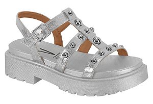 Sandalia Vizzano Papete Metalizada Com Tachas Tratorada Prata
