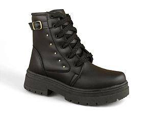 Bota Coturno Fuffy Fivela Tachas Douradas Preto