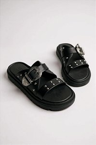 Papete Moleca Com Tachas E Fivela Metálica Confortável E Estilosa Preto/Preto