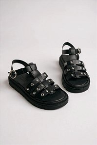 Sandália Rasteira Moleca Com Tachas E Solado Tratorado Confortável Preto