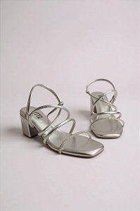 Sandália Com Salto Médio Littz - Elegância E Conforto Para Ocasiões Especiais  Prata