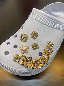 Bottons Decorativos Elegantes Para Crocs Dourado