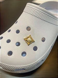 Bottons Decorativos Elegantes Para Crocs Dourado