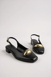 Mule Juliana Amaral Bico Quadrado Com Adorno Oval Preto