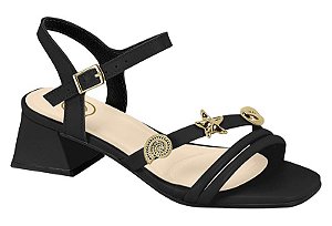 Sandália Infantil Molekinha Com Salto Médio E Detalhes Metálicos Preto