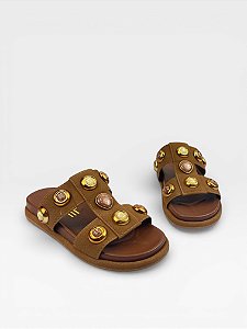 Papete Feminina Com Pedrarias Douradas Caramelo