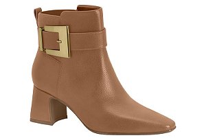 Bota Vizzano Cano Curto Com Fivela Dourada E Salto Bloco Caramelo