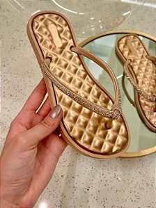 Chinelo Feminino Anatômico Com Tiras Em Strass Dourado #1