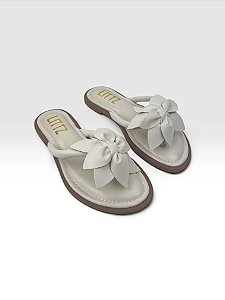 Sandalia Rasteira Littz Feminina Metalizada Com Laço Soft Off White