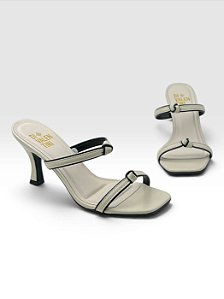 Tamanco Di Valentini Com Tiras Contrastantes Off White