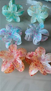 Piranha de Cabelo Flor de Verão- 7,5 cm
