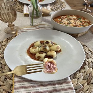 Nhoque Recheado de Linguiça Blumenau