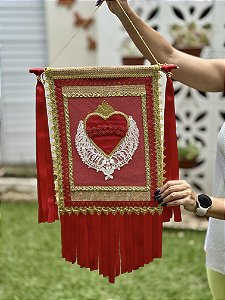 Estandarte M Coração de Fuxicos | 42cm x 30cm