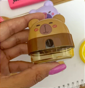Apontador Capivara com depósito