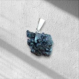 Pingente de Silício Cristal Arco-Íris no Banho Prata – Energia, Proteção e Elevação Espiritual