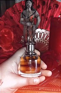 PERFUME SCANDALL CONSAGRADO NA ENERGIA DO CABARÉ