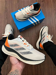 Tênis Adizero Boston