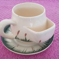 xícara de chá em porcelana (antiguidade/raridade/relíquia/antiquário)