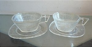 xícaras de chá com pires (antiguidade / raridade / relíquia / antiquário)