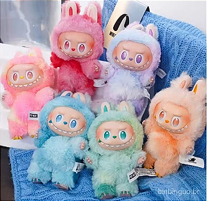 Boneco Labubu Pelúcia Macia e Divertida