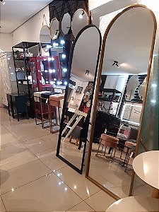 Espelhos de Chão Decorativos Elegantes