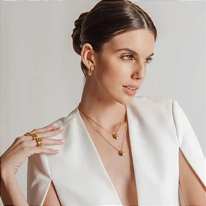 ARGOLA GOTA ALONGADA M BANHADO A OURO 18K